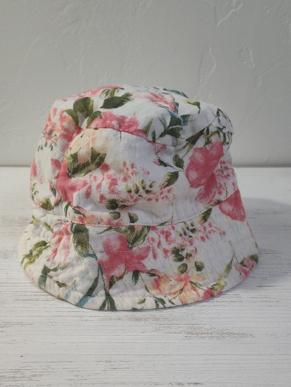 Jessica Simpson Floral Cotton Bucket Hat in Pink, Green and White 24M